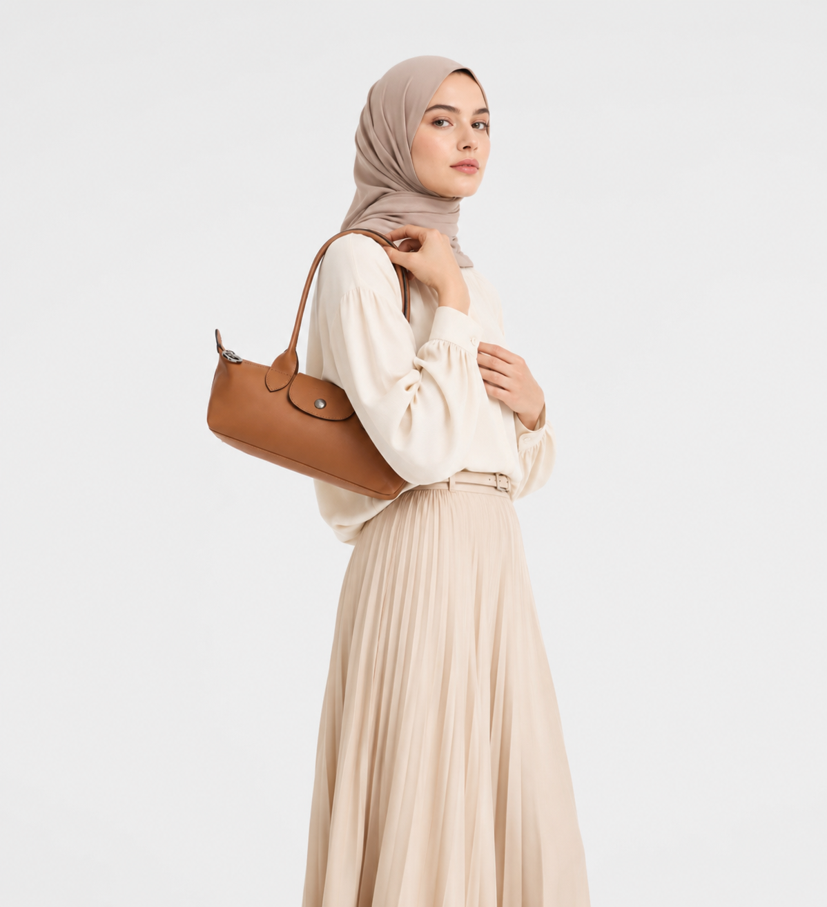 Pre Order Longchamp Xtra M Shoulder Bag Cashew - Image 2
