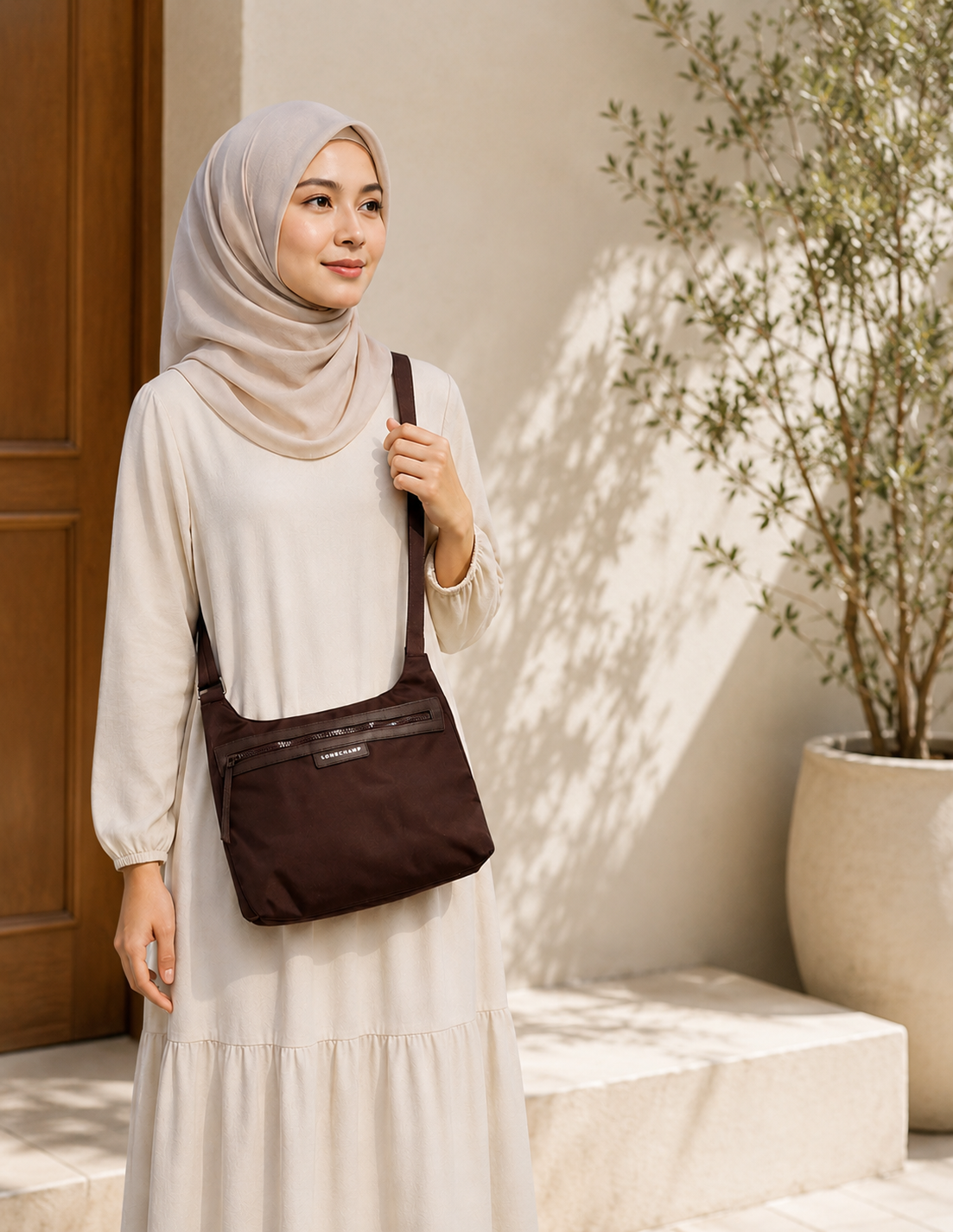 Longchamp Crossbody Chocolate - Image 4